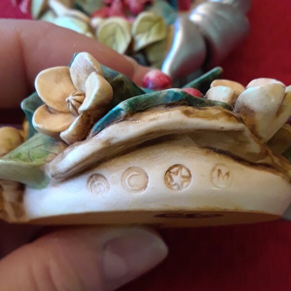 Limited Edition Lord Byron's Harmony Garden Christmas Bouquet Treasure Box - Picture 8 of 13